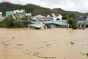 Những ngày qua trên địa bàn tỉnh Gia Lai xuất hiện mưa lớn, nước dâng nhanh khiến nhiều khu vực ngập sâu, người dân bị cô lập.