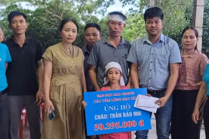 Nhiều sẻ chia từ các nhà hảo tâm dành cho cháu Bảo Nhi.