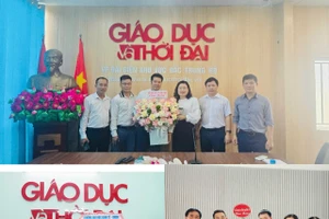 Nhiều tình cảm dành cho Báo GD&TĐ khu vực Miền Trung Tây Nguyên trong ngày 21/6.