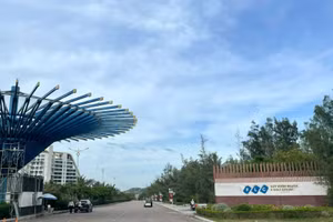 Công ty Cổ phần FLC Quy Nhơn Golf và Resort chậm đóng BHXH, BHYT, BHTN 29,5 tỷ đồng.