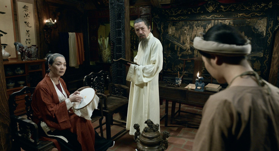 Cảnh trong phim &apos;Hồng Hà nữ sĩ&apos;.