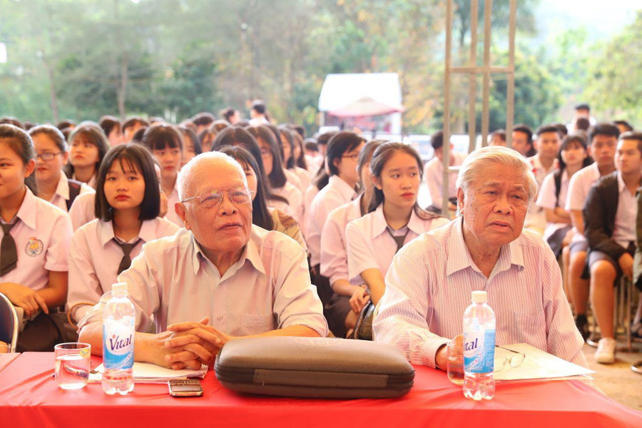 GS Phong Lê và Nhà thơ Vũ Quần Phương - 2 diễn giả của chương trình