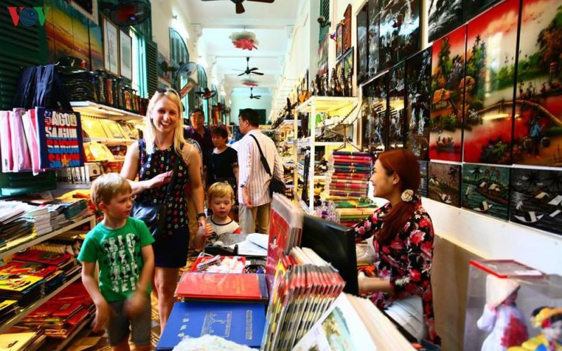 Khách du lịch đến TPHCM giảm khoảng 12% do dịch virus corona