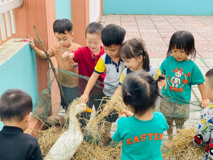 Việc các trường học giáo dục kỹ năng cho trẻ bằng trò chơi dân gian được phụ huynh đồng tình, hưởng ứng.