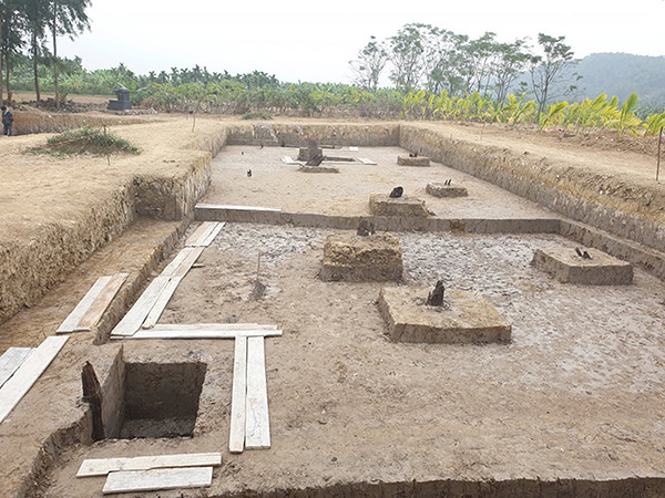 Bãi cọc được phát lộ