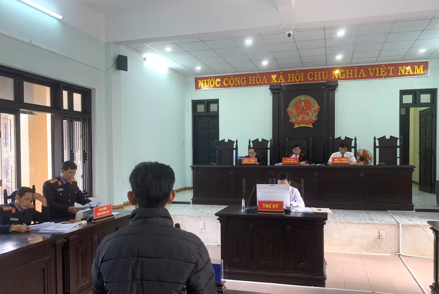 Bị cáo Trần Văn Hiền tại phiên tòa.