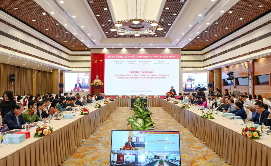 Hội thảo quốc gia “Hệ giá trị quốc gia, hệ giá trị văn hóa, hệ giá trị gia đình và chuẩn mực con người Việt Nam trong thời kỳ mới”. Hội thảo quốc gia “Hệ giá trị quốc gia, hệ giá trị văn hóa, hệ giá trị gia đình và chuẩn mực con người Việt Nam trong thời kỳ mới”.
