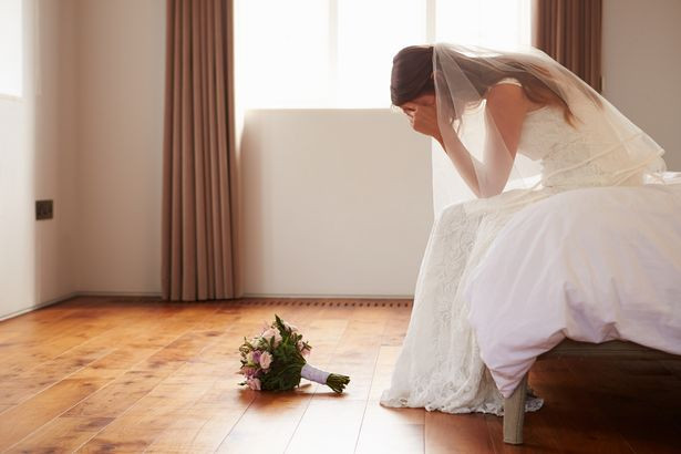 Cô dâu “sốc toàn tập” vì người nhà bỏ về hết trong đám cưới