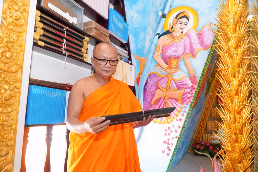 Thượng tọa Lý Hùng.