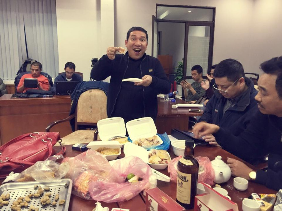 Táo quân 2015, được ghi hình tại Đài truyền hình Việt Nam hứa hẹn tiếp tục là món ăn không thể thiếu ngày 30 Tết. Táo quân 2015, được ghi hình tại Đài truyền hình Việt Nam hứa hẹn tiếp tục là món ăn không thể thiếu ngày 30 Tết.