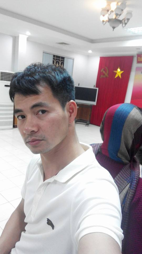 "Nam Tào" Xuân Bắc "tự sướng" trong lúc làm việc. "Nam Tào" Xuân Bắc "tự sướng" trong lúc làm việc.