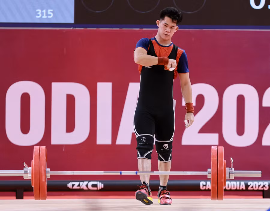 Vận động viên Trần Minh Trí đoạt Huy chương Vàng cử tạ (hạng 67 kg) SEA Games 32. Ảnh: ITN. Vận động viên Trần Minh Trí đoạt Huy chương Vàng cử tạ (hạng 67 kg) SEA Games 32. Ảnh: ITN.