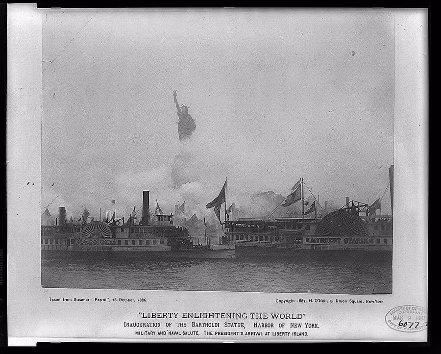 Thời gian đầu đến Mỹ, tượng Nữ thần Tự do bị chê bai đủ điều. Ảnh: Wikimedia.org