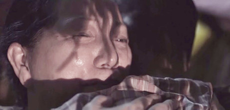 Và những phút giây tình cảm gia đình ngập tràn hạnh phúc (hình ảnh trong bộ phim)