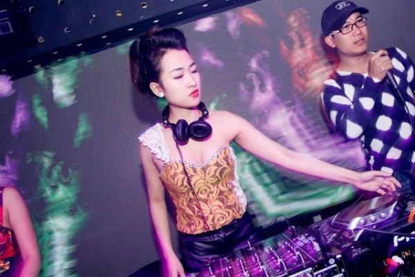 Chuyện ít ai biết về 3 nữ DJ xinh đẹp trong The Remix
