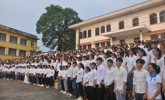 Tân sinh viên Trường Đại học Y Dược thực hiện lời thề Hippocrate và tiêu chuẩn đạo đức trong ngành Y Tân sinh viên Trường Đại học Y Dược thực hiện lời thề Hippocrate và tiêu chuẩn đạo đức trong ngành Y