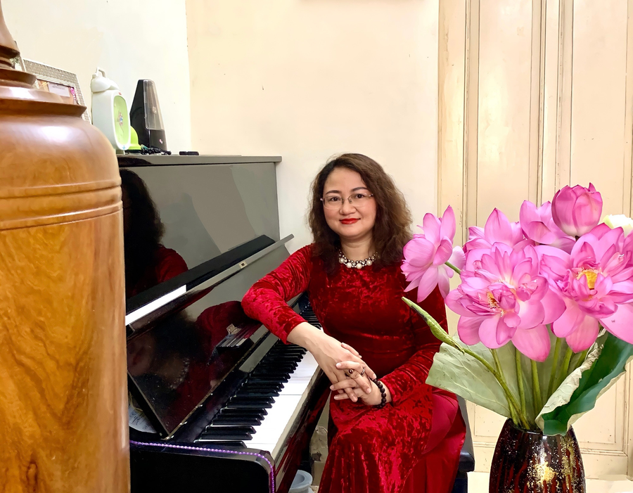 Nhạc sĩ Đoàn Thu Trà. Nhạc sĩ Đoàn Thu Trà.