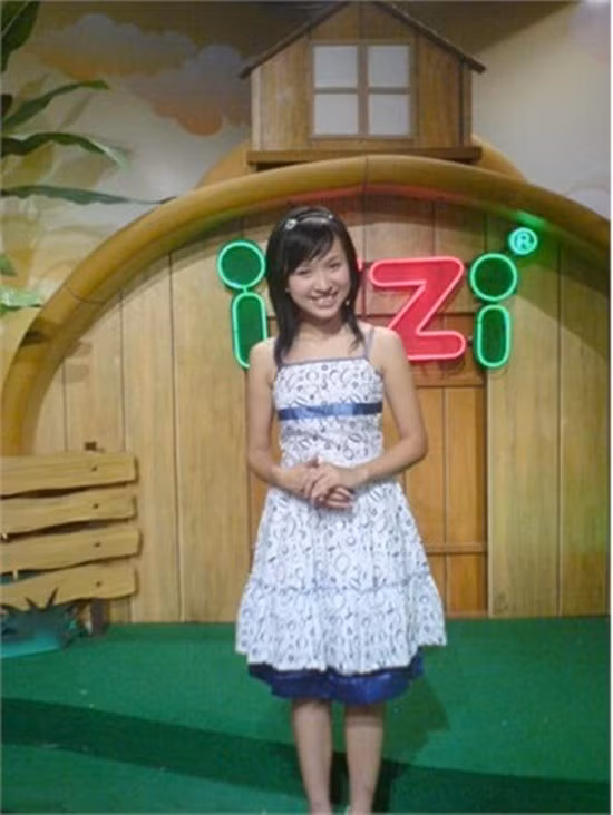 Những bức ảnh đi cùng năm tháng của MC, BTV nổi tiếng