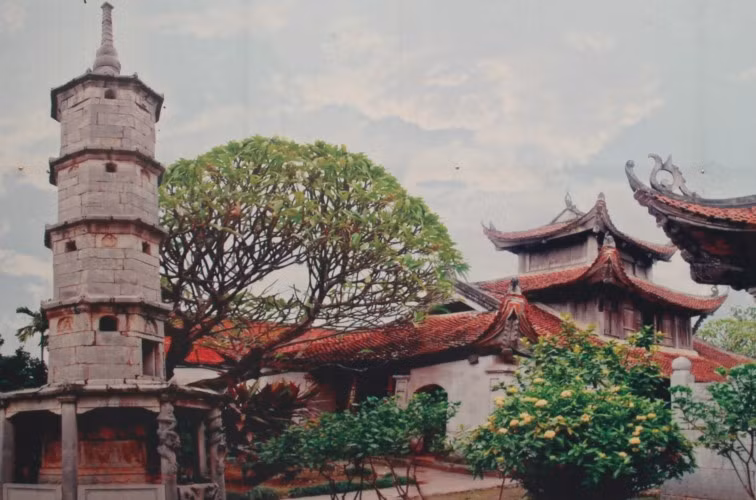 Vẻ đẹp chùa Bút Tháp.