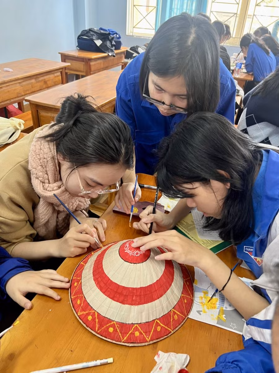 Học sinh Trường THPT Chuyên Hùng Vương (Gia Lai). Ảnh: INT