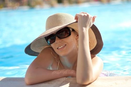 Lý do bạn nhất định phải có một chiếc kính râm trong mùa hè này