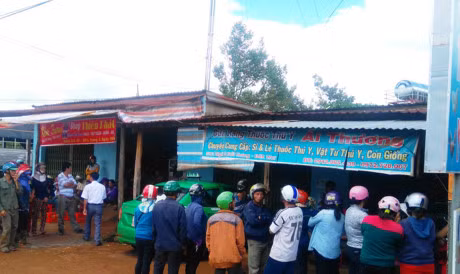 Nghi pham cat co nu tai xe taxi Mai Linh sa luoi - Anh 1