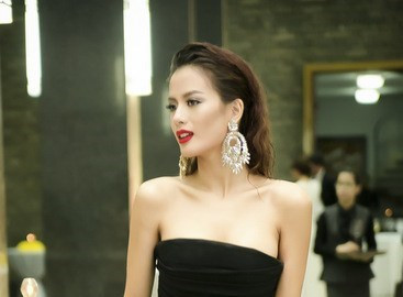 Sao Việt khoe sắc trong show thời trang của Lý Nhã Kỳ