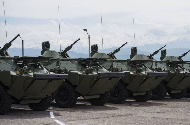 Những chiếc xe bọc thép BRDM-2 được Nga chuyển giao cho Serbia

