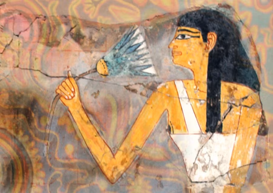 Người Ai Cập say mê mùi thơm quyến rũ của hoa súng, thích điều chế thành nước hoa. Ảnh: Ancient-origins.net