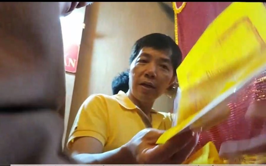 Hoạt động trục lợi tâm linh đóng ấn thu tiền được xác định diễn ra ngay trong khu vực cung cấm di tích đền Bảo Lộc (Nam Định).