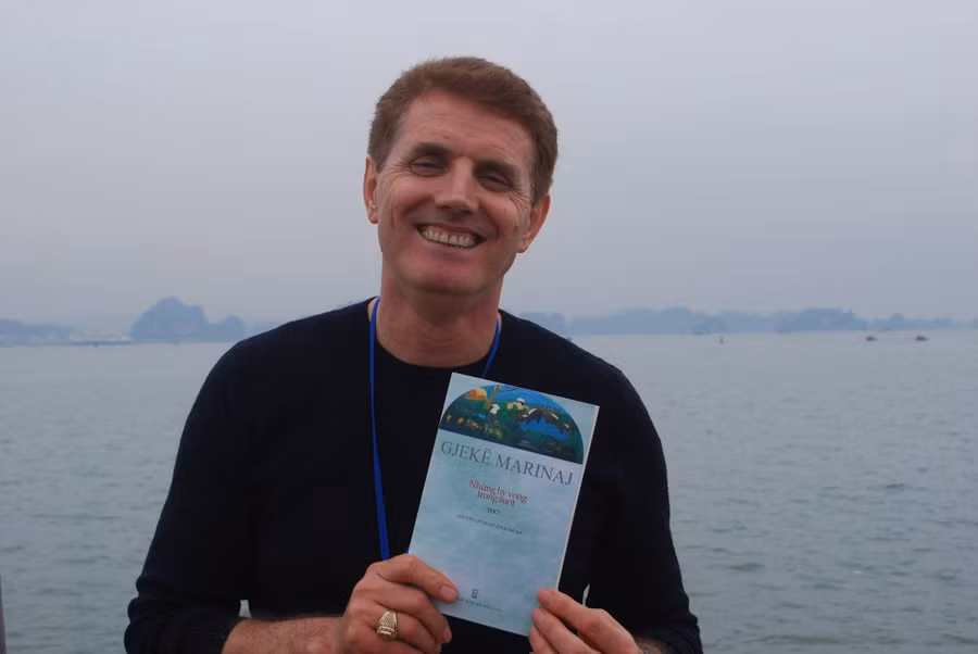 Nhà thơ Gjekë Marinaj. Ảnh: NVCC.