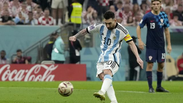 Messi thi đấu bùng nổ giúp Argentina vô địch World Cup 2022. Messi thi đấu bùng nổ giúp Argentina vô địch World Cup 2022.
