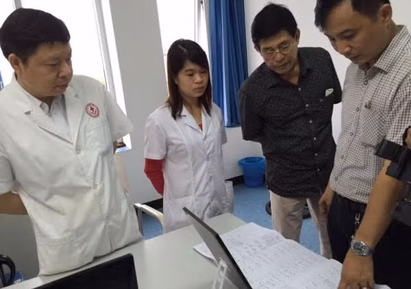 Phạt 67 triệu, đình chỉ 2 bác sĩ Trung Quốc