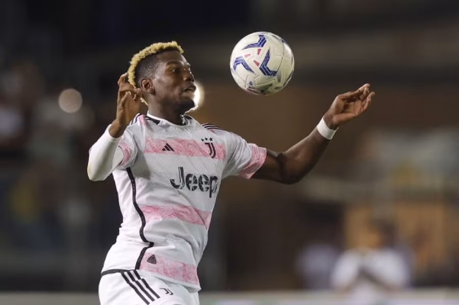 Juventus đang tìm cách tống khứ Pogba.