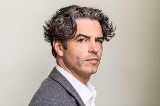 Giáo sư Lee Cronin.