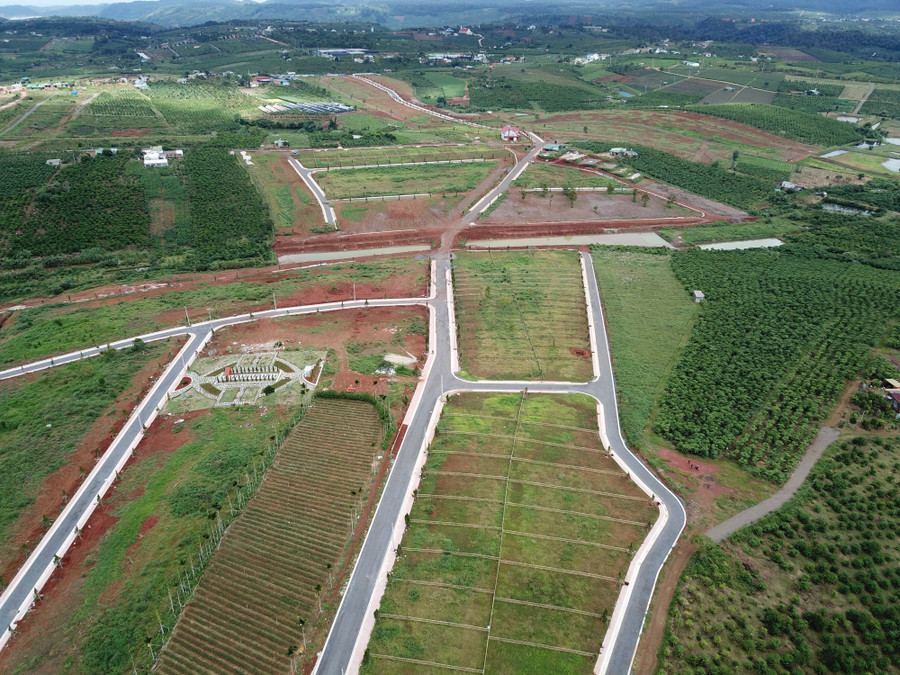 Đề xuất phương án tạo nguồn thu thực hiện 2 dự án cao tốc Tân Phú - Bảo Lộc và Bảo Lộc - Liên Khương từ bán đấu giá các quỹ đất. Đề xuất phương án tạo nguồn thu thực hiện 2 dự án cao tốc Tân Phú - Bảo Lộc và Bảo Lộc - Liên Khương từ bán đấu giá các quỹ đất.