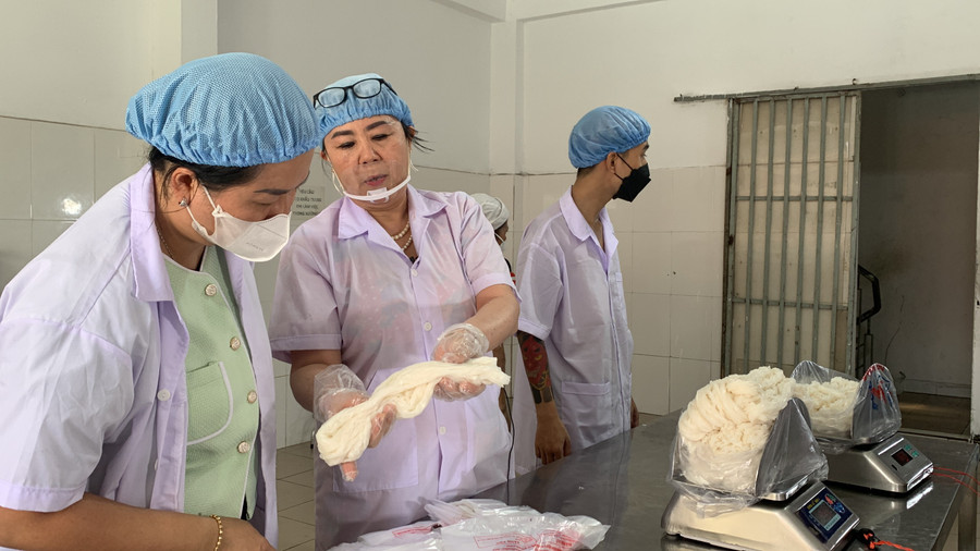 Doanh nghiệp nhỏ và vừa ở TPHCM vẫn khó vay vốn. Ảnh: Quốc Hải Doanh nghiệp nhỏ và vừa ở TPHCM vẫn khó vay vốn. Ảnh: Quốc Hải