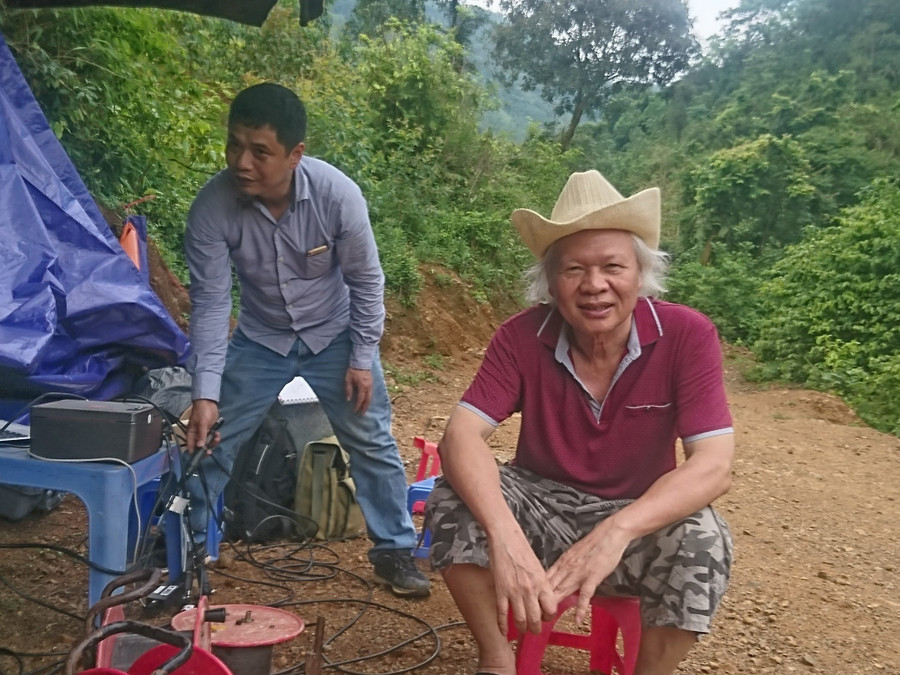 Đo điện từ tellua tại Đồng Mỏ, Lạng Sơn, năm 2021. Đo điện từ tellua tại Đồng Mỏ, Lạng Sơn, năm 2021.