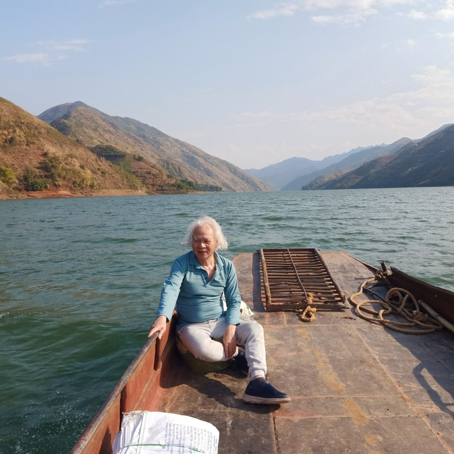 PGS.TS Cao Đình Triều trong chuyến khảo sát trượt lở đất tại bản Ngậm, Sơn La, năm 2022. PGS.TS Cao Đình Triều trong chuyến khảo sát trượt lở đất tại bản Ngậm, Sơn La, năm 2022.