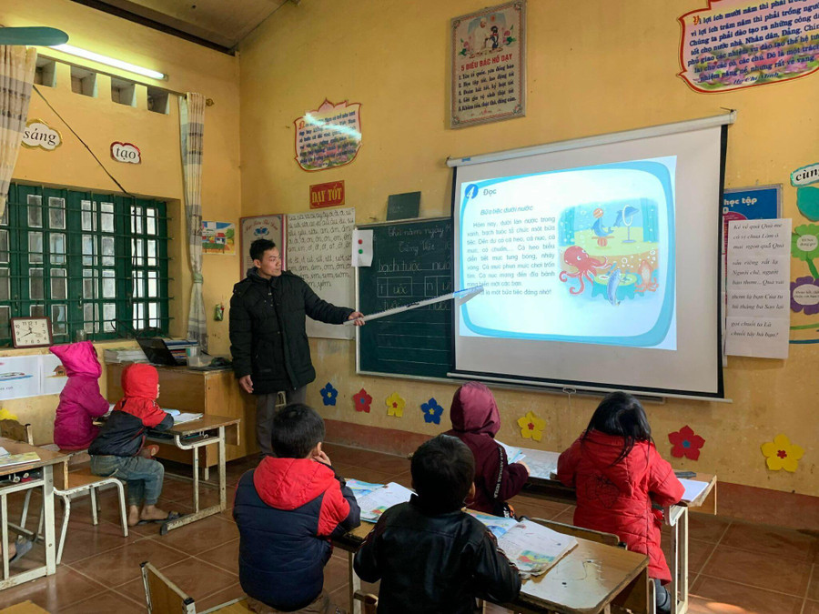 Chuyển đổi số là cơ hội để giáo dục vùng khó nâng cao hiệu quả, chất lượng dạy học. Chuyển đổi số là cơ hội để giáo dục vùng khó nâng cao hiệu quả, chất lượng dạy học.