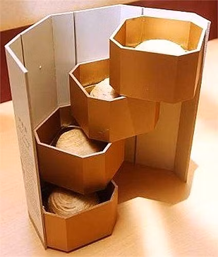 Thêm một kiểu hộp bánh có cách mở vô cùng sáng tạo. hop-banh-trung-thu-14.jpg.0.500