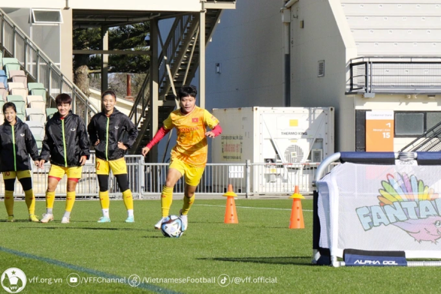 Tuyển nữ Việt Nam đang có mặt tại New Zealand để chuẩn bị cho World Cup 2023. Tuyển nữ Việt Nam đang có mặt tại New Zealand để chuẩn bị cho World Cup 2023.