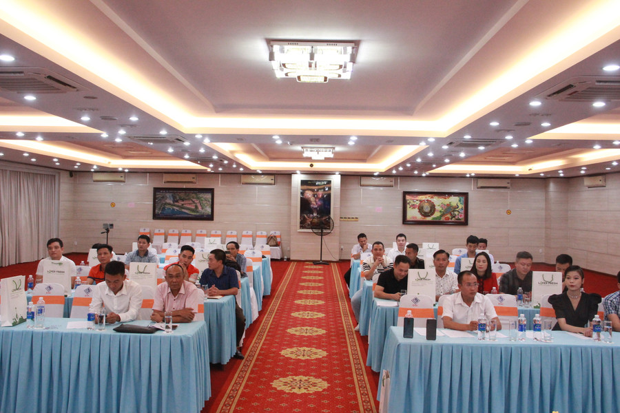 Các đại biểu, vận động viên và cơ quan truyền thông tham dự buổi lễ. (Ảnh: Vũ Long) Các đại biểu, vận động viên và cơ quan truyền thông tham dự buổi lễ. (Ảnh: Vũ Long)