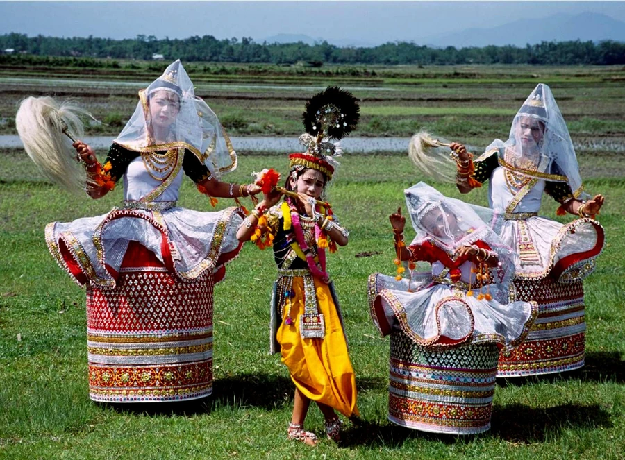 Manipuri raas Lila: Điệu múa của các vị thần