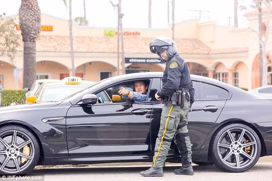 “Cướp biển” Orlando Bloom bị cảnh sát phạt ảnh 6 “Cướp biển” Orlando Bloom bị cảnh sát phạt