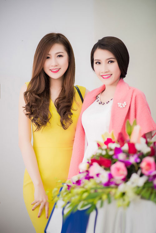 Tú Anh đọ sắc với cô gái có làn da đẹp nhất HHVN ảnh 2