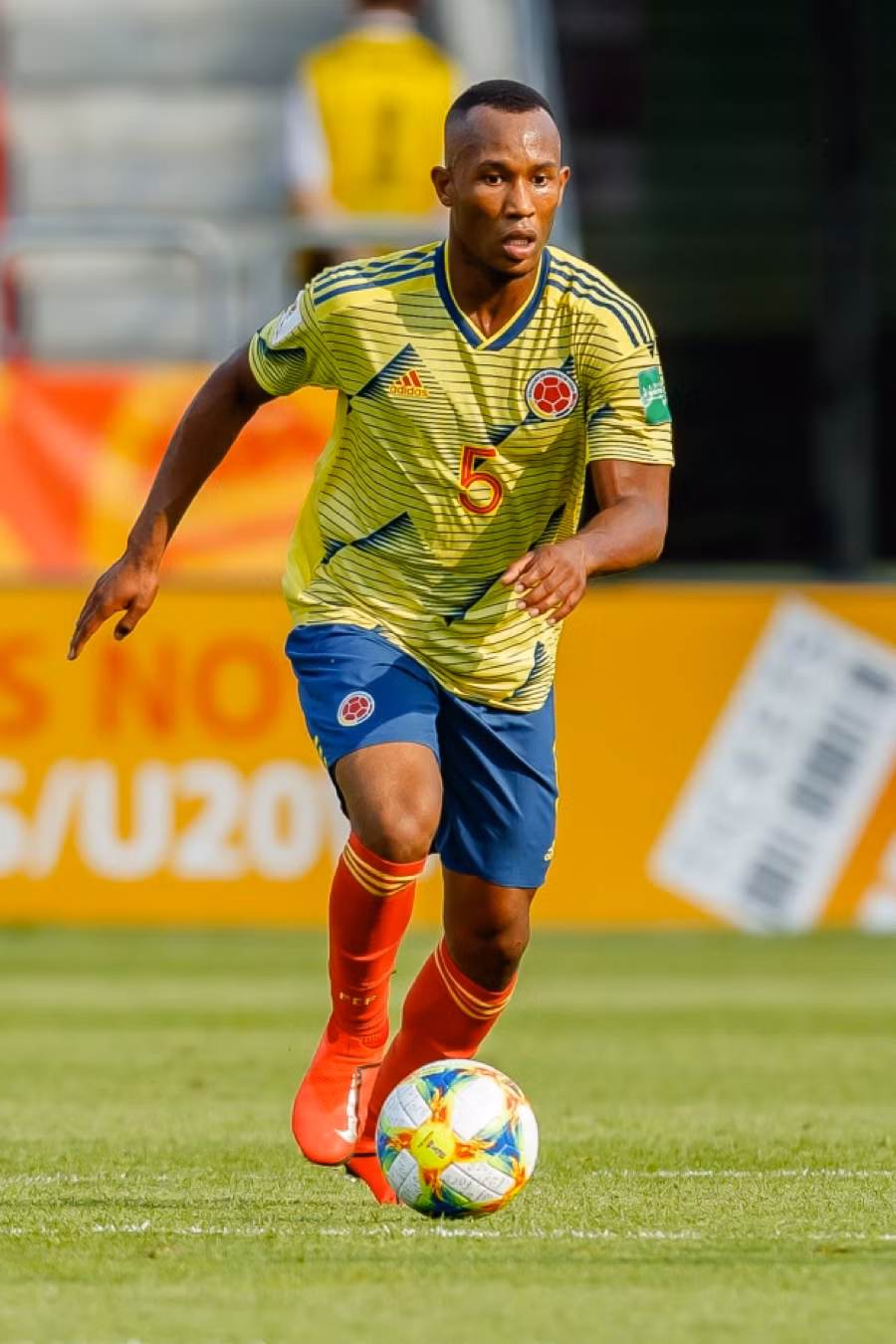 Tiền vệ Andres Balanta không may đột tử trên sân tập.