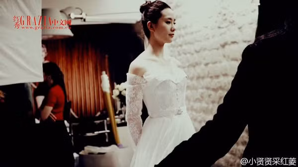 Cận cảnh loạt váy cưới đắt tiền của mỹ nhân Lưu Thi Thi