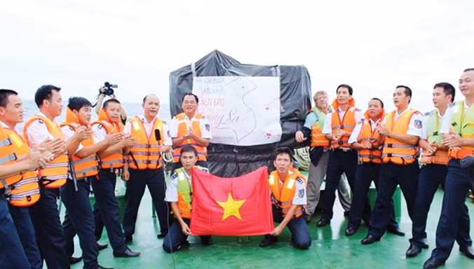 Lá chắn thép giữ chủ quyền biển đảo