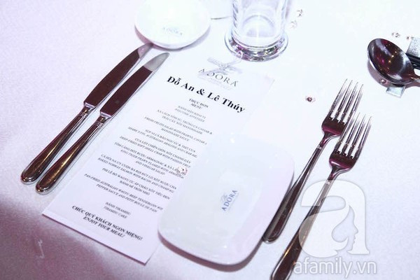 Cận cảnh tiệc cưới lãng mạn của Lê Thúy 5